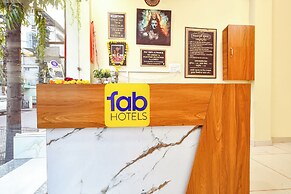 Fabhotel Ratna Palace I