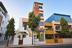 Fabhotel Ratna Palace I