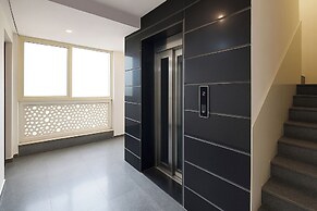 Fabhotel Lime Tree I