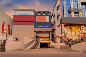 Fabhotel White Ridge Chaitanyapuri