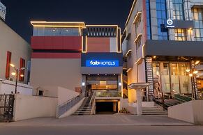 Fabhotel White Ridge Chaitanyapuri