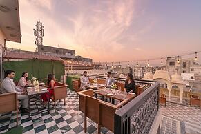 Fabhotel Khandaka Mahal