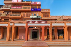 Fabhotel Khandaka Mahal