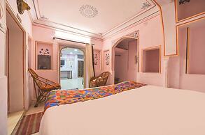 Fabhotel Khandaka Mahal