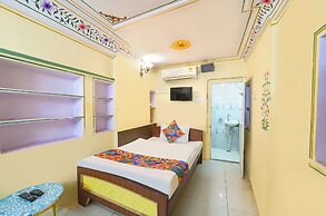 Fabhotel Khandaka Mahal