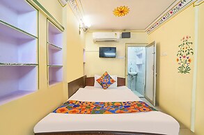 Fabhotel Khandaka Mahal