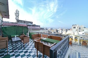 Fabhotel Khandaka Mahal