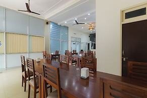 Fabhotel Mansarovar Palace
