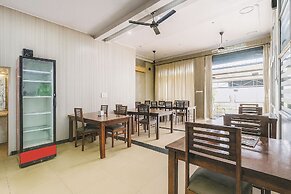 Fabhotel Mansarovar Palace