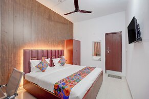 Fabhotel Tree View Residency