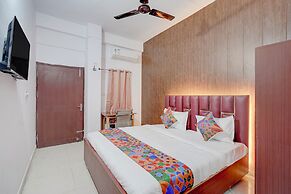 Fabhotel Tree View Residency