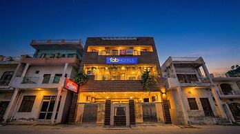 Fabhotel Amr Grand