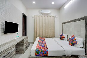 Fabhotel Amr Grand