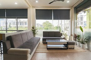 Fabhotel Reyansh