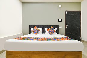 Fabhotel Paradise Inn