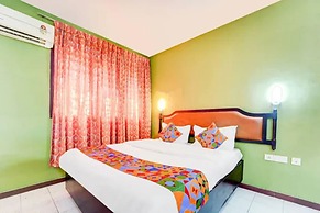 Fabhotel Bluemoon