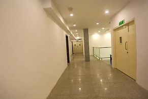 Fabhotel Sharveen Classic Inn