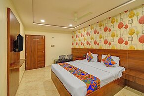 Fabhotel Asian Park