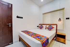 Fabhotel Elroi Suites