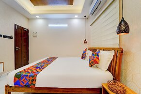 Fabhotel Elroi Suites