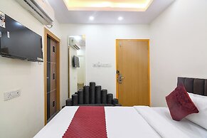 Fabhotel Royal Place