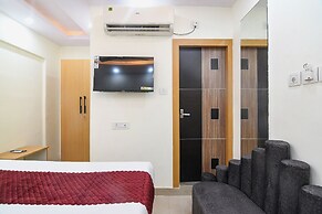 Fabhotel Royal Place