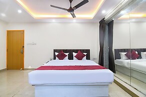 Fabhotel Royal Place