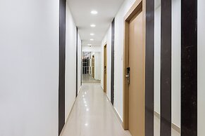 Fabhotel Royal Place