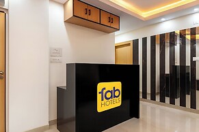 Fabhotel Royal Place