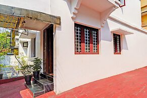 Fabhotel Fort Beach Residency