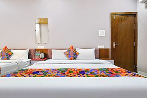 Fabhotel Kanha Palace