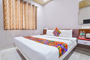 Fabhotel Kanha Palace