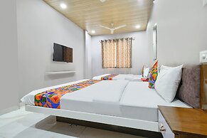 Fabhotel Kanha Palace