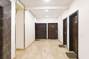 Fabhotel Monsella