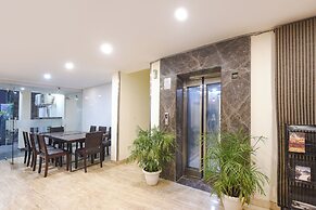 Fabhotel Monsella