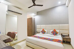 Fabhotel Monsella