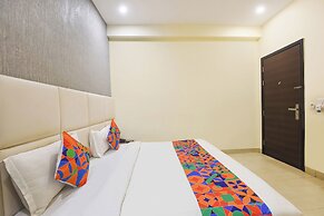 Fabhotel Monsella