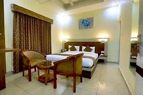 Fabhotel The Glory