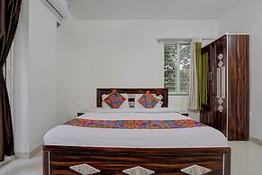 Fabhotel Amber Palace