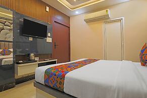 Fabhotel Dnu Palace