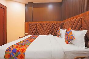 Fabhotel Dnu Palace