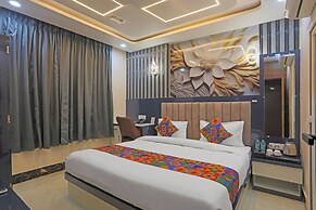 Fabhotel Dnu Palace