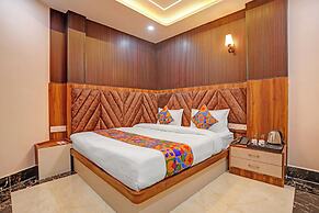 Fabhotel Dnu Palace