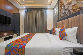Fabhotel Dnu Palace