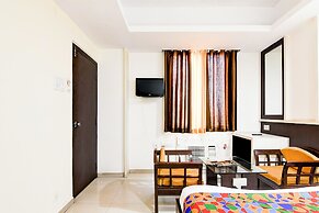 Fabhotel Park Street Inn