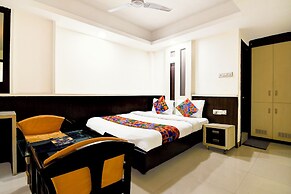 Fabhotel Park Street Inn