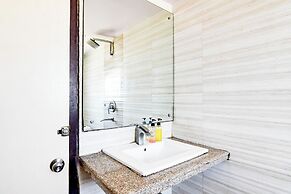Fabhotel Park Street Inn