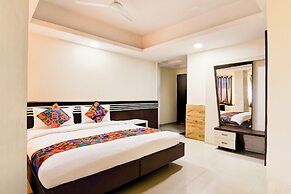 Fabhotel Park Street Inn