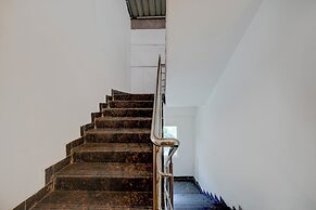 Fabhotel Wild Wings Gachibowli