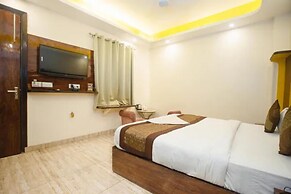 Fabhotel Dev Residency
